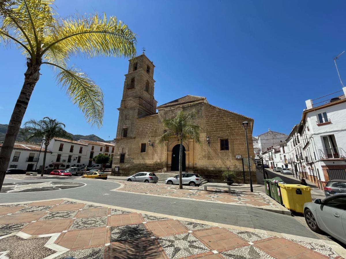 Spanish Town House ألورا المظهر الخارجي الصورة
