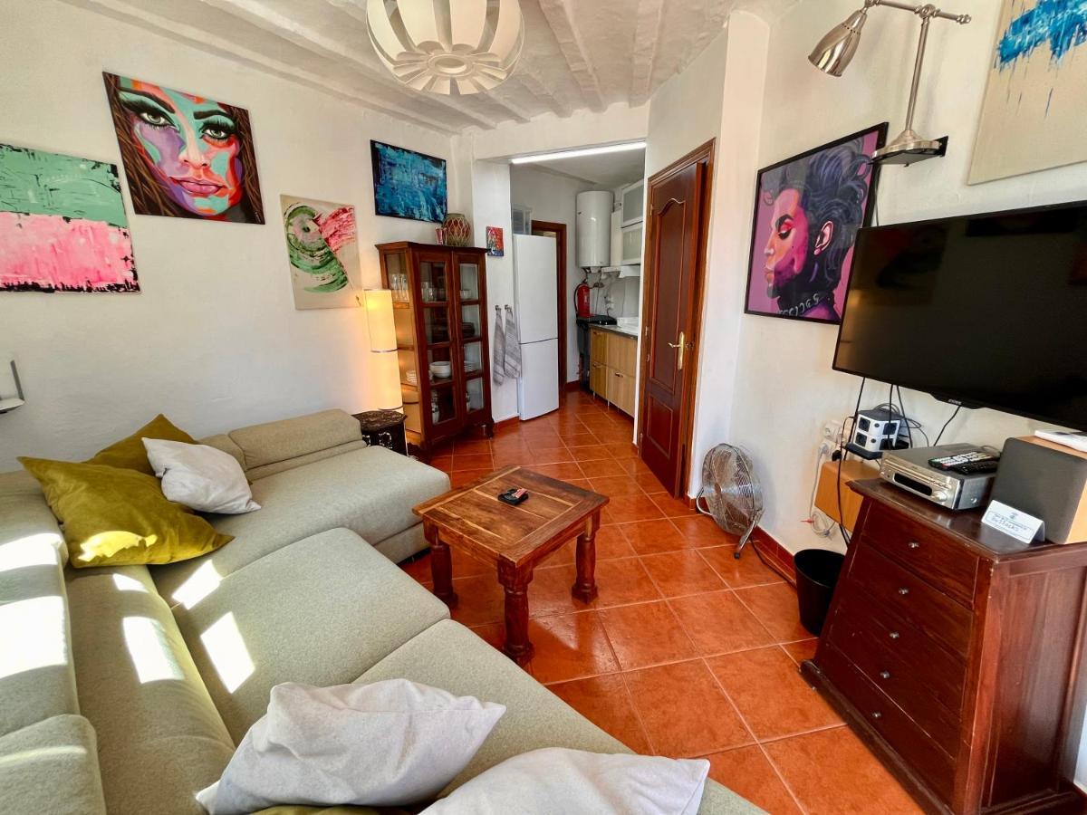 Spanish Town House ألورا المظهر الخارجي الصورة